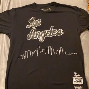 MITCHELL & NESS. LOS ANGELES LAKERS T SHIRT